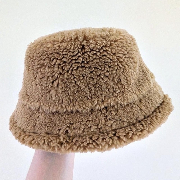 Coach Tan Sherpa Bucket Hat With Signature Jaquard Lining main image 4